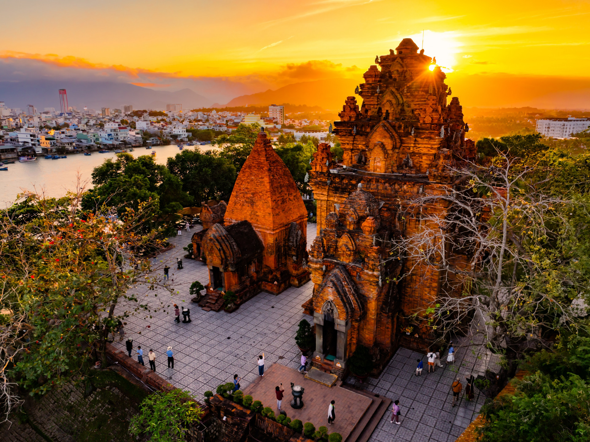 Trọn Bộ Kinh Nghiệm Du Ngoạn Nha Trang 2 Ngày 1 Đêm